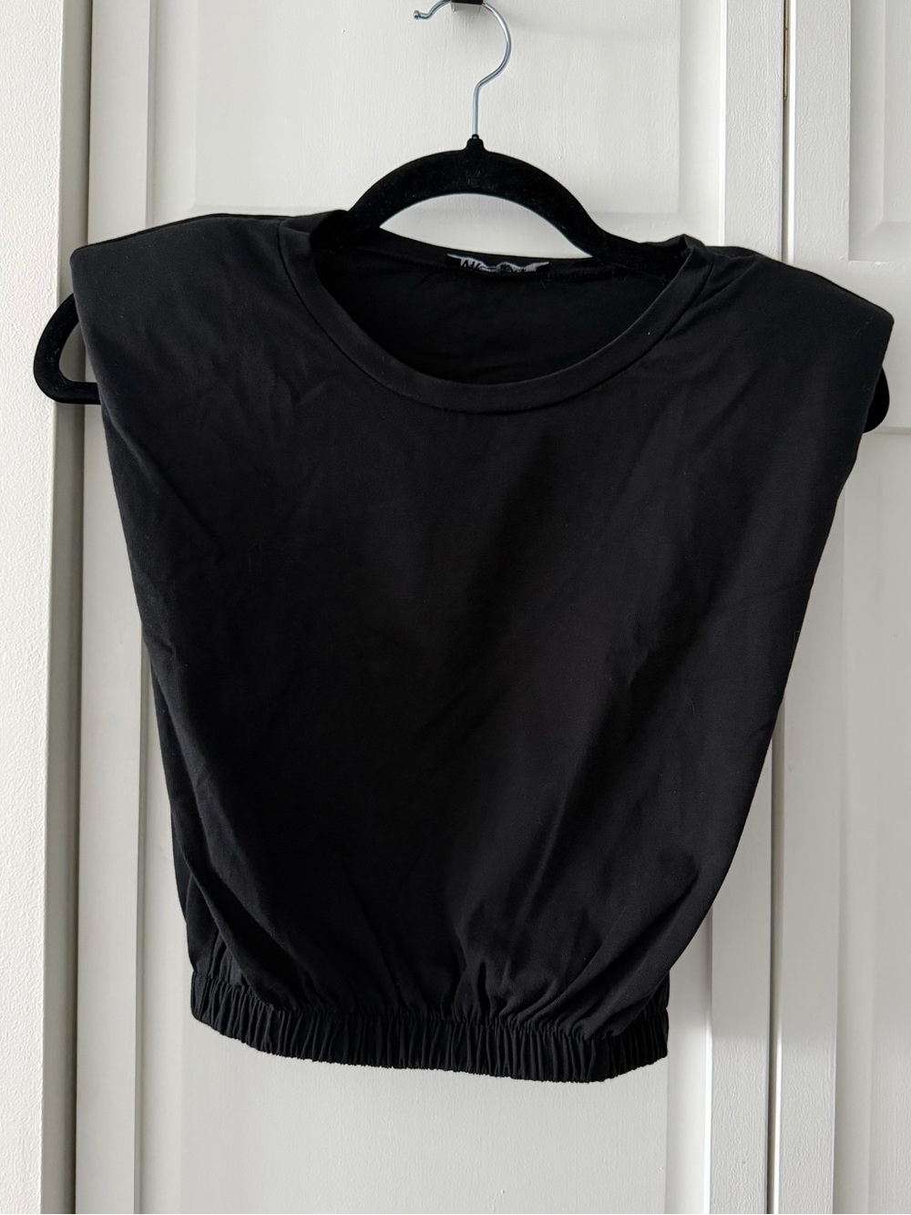 Zara Black Shoulder Pad Cropped Muscle Tee S Deep Arm Slits Like New